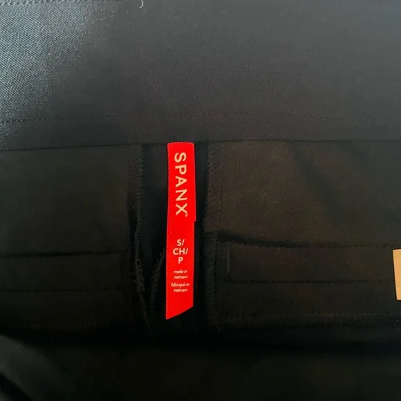 Spanx Black Faux Leather Pants - Picture 6 of 6